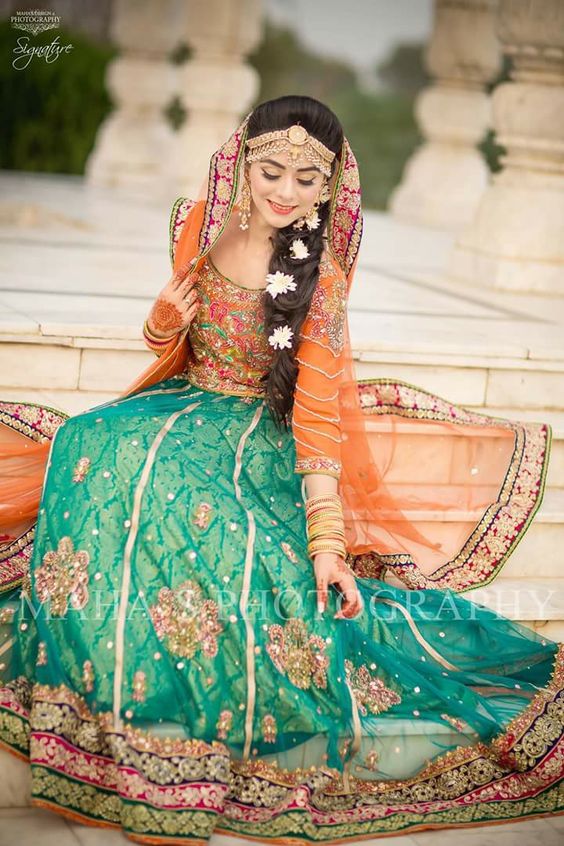 mehndi dress for bridal 2019